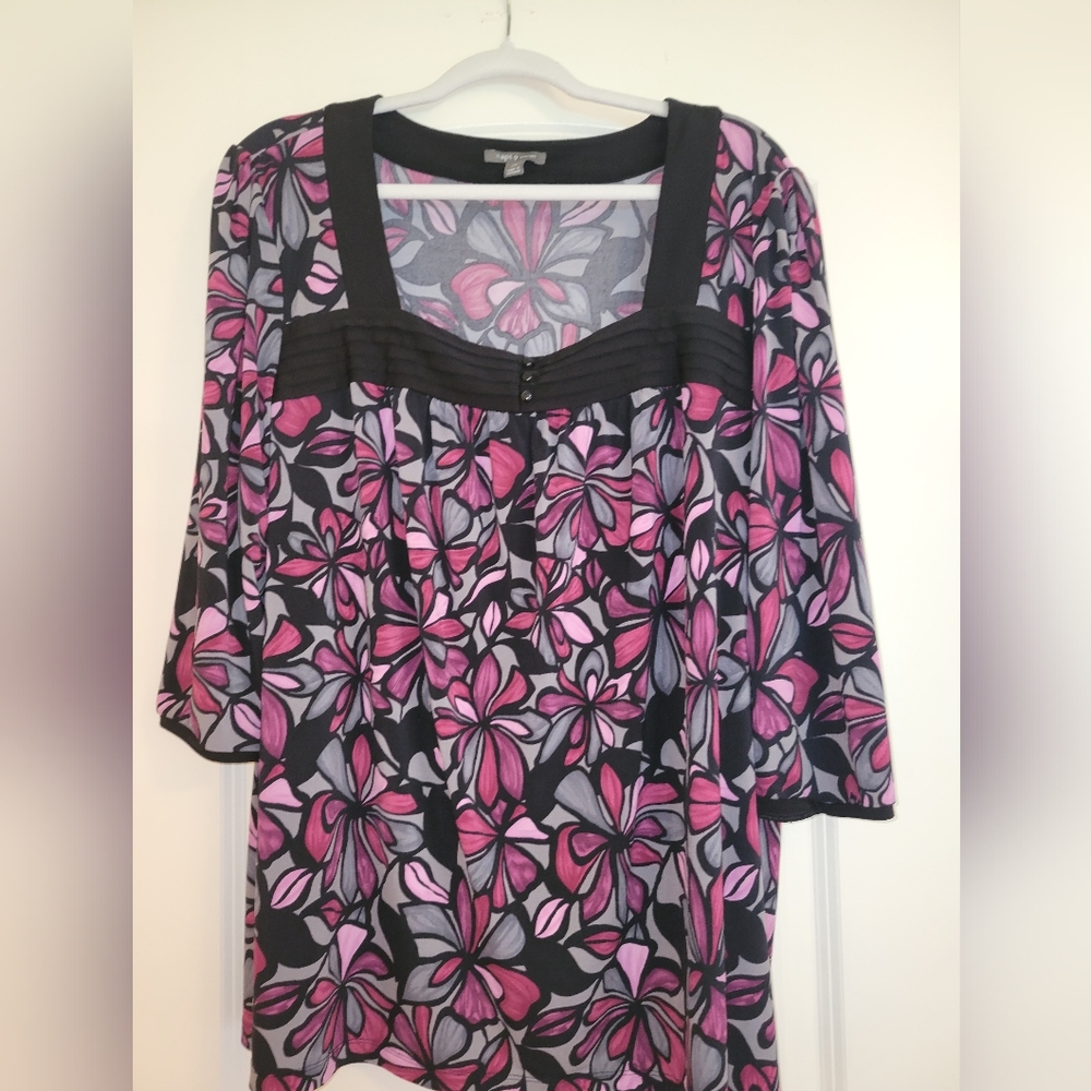 Apt 9 2x Blouse.  3/4 length sleeve.